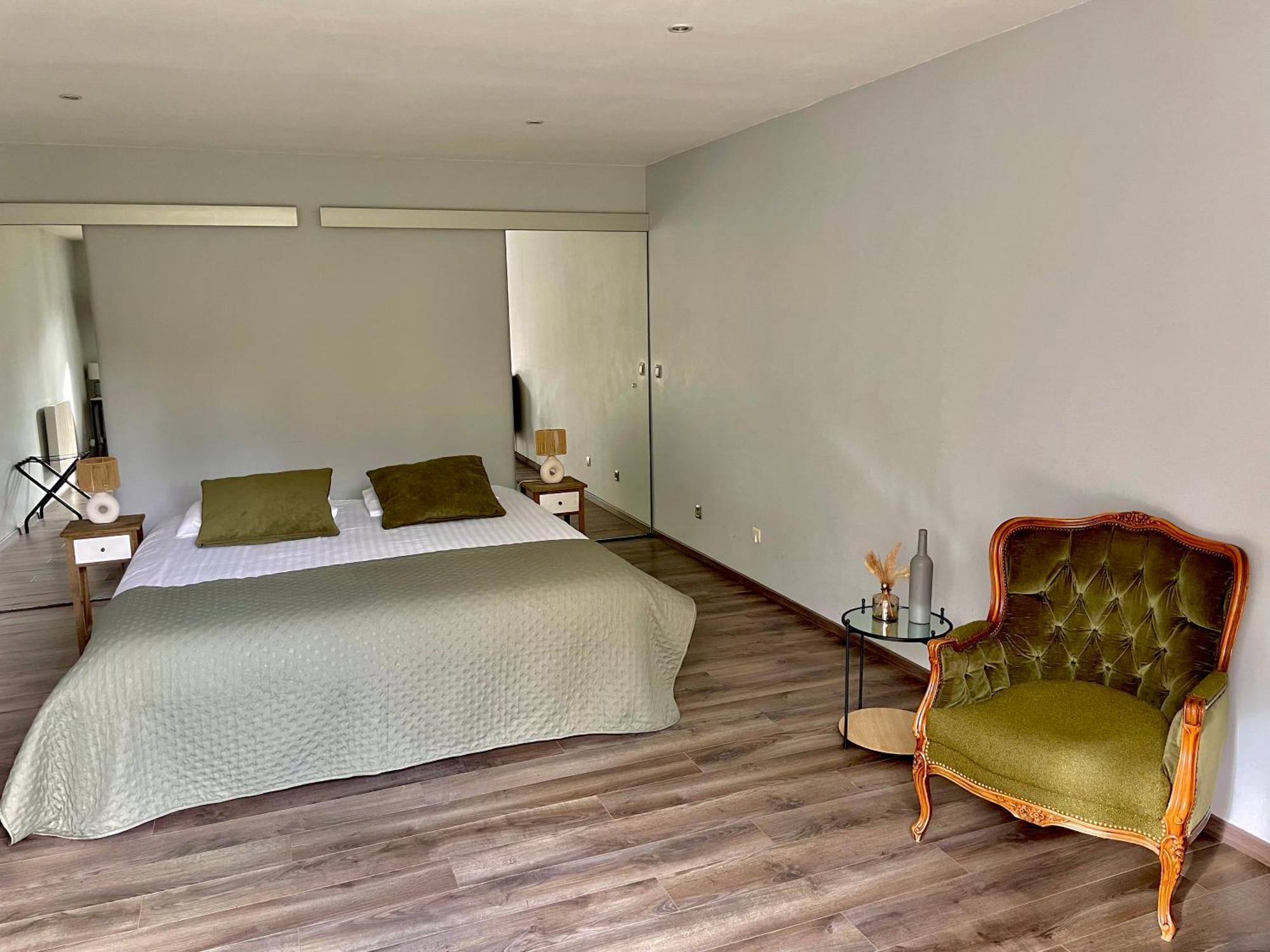 Hotel Joly อาร์ม็องติแยร์ ภายนอก รูปภาพ