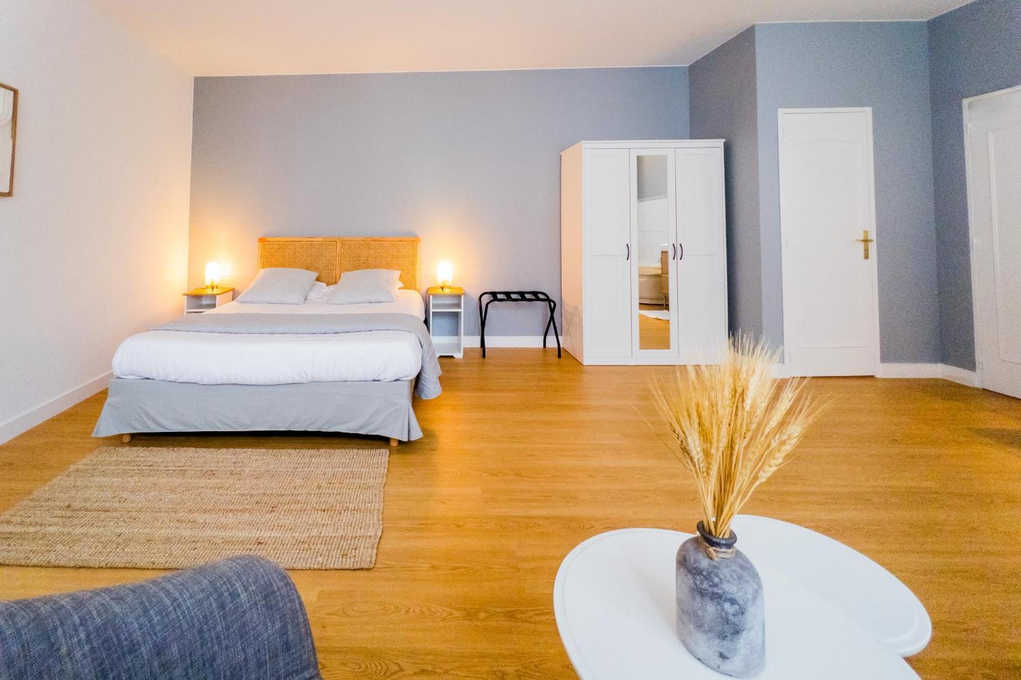 Hotel Joly อาร์ม็องติแยร์ ภายนอก รูปภาพ